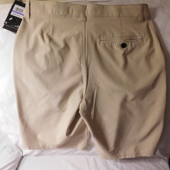 Under Armour Amphibious Shorts Boys Two Pairs Size 18 BRAND NEW - Picture 9 of 11